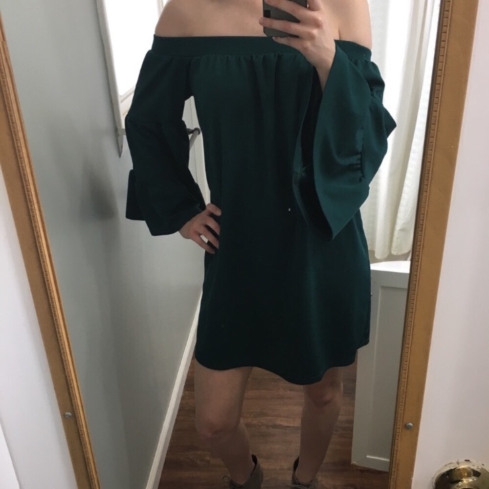 Go Couture Off The Shoulder Bell Sleeve Dress M